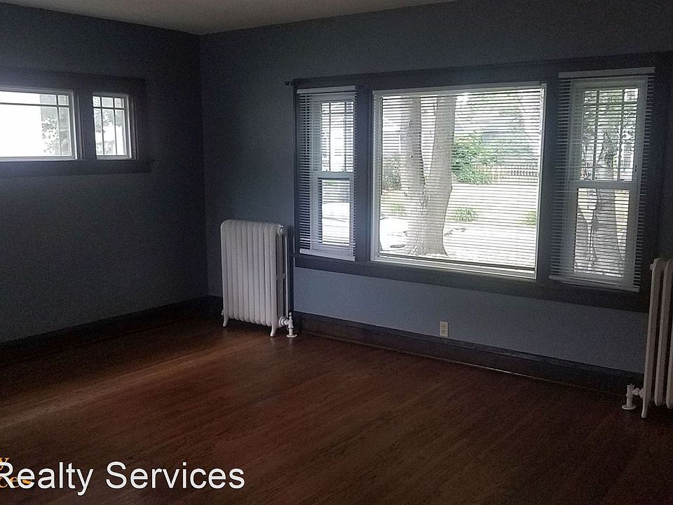 1st image of 4236 Emerson Ave N #1