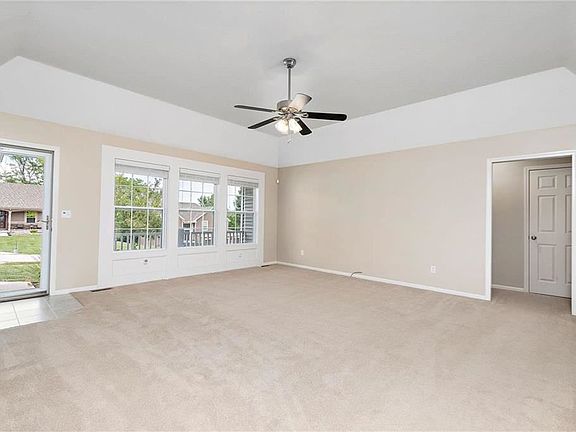 5th image of 3509 NE 85th Ter