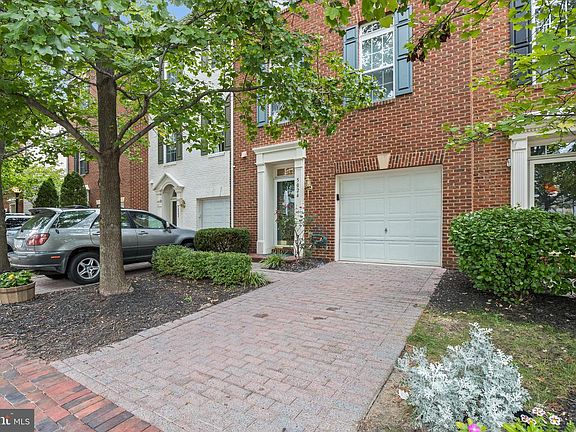 3rd image of 5024 Grimm Dr