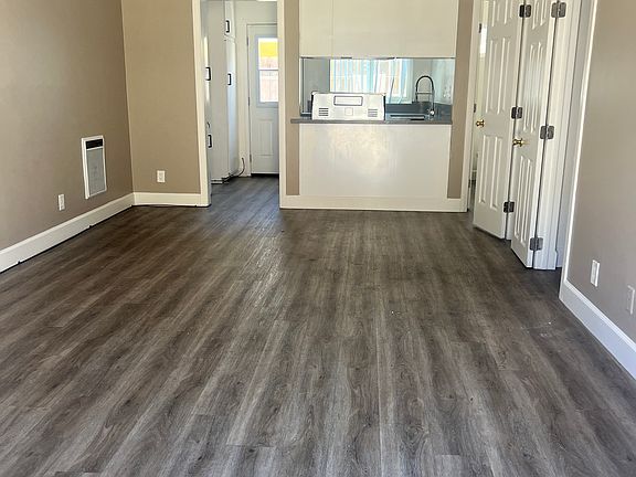 4th image of 235 E Burnett St APT 9