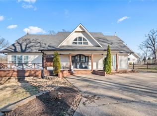 507 Chattin Cir, Bentonville, AR 72713