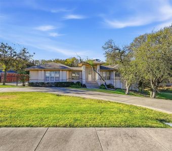 2218 Southern Oaks Dr, Cedar Hill, TX, 75104