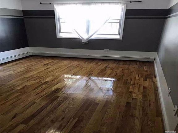5th image of 4211 194th St Fl 1
