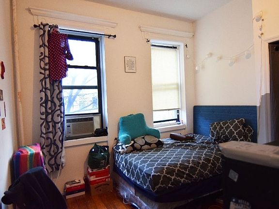 5th image of 239 Kingsland Ave APT 2L