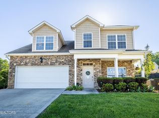 5400 Oak Harbor Ln, Knoxville, TN 37921