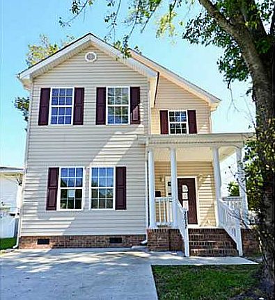 3rd image of 2817 Elm Ave