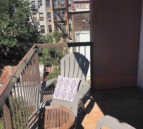 4th image of 186 Green St #3R
