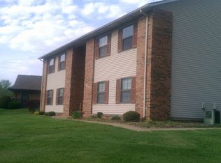 612 Johnson Hill Rd APT D, Collinsville, IL 62234
