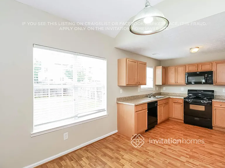 34 Churchill Park Dr — Photo 6