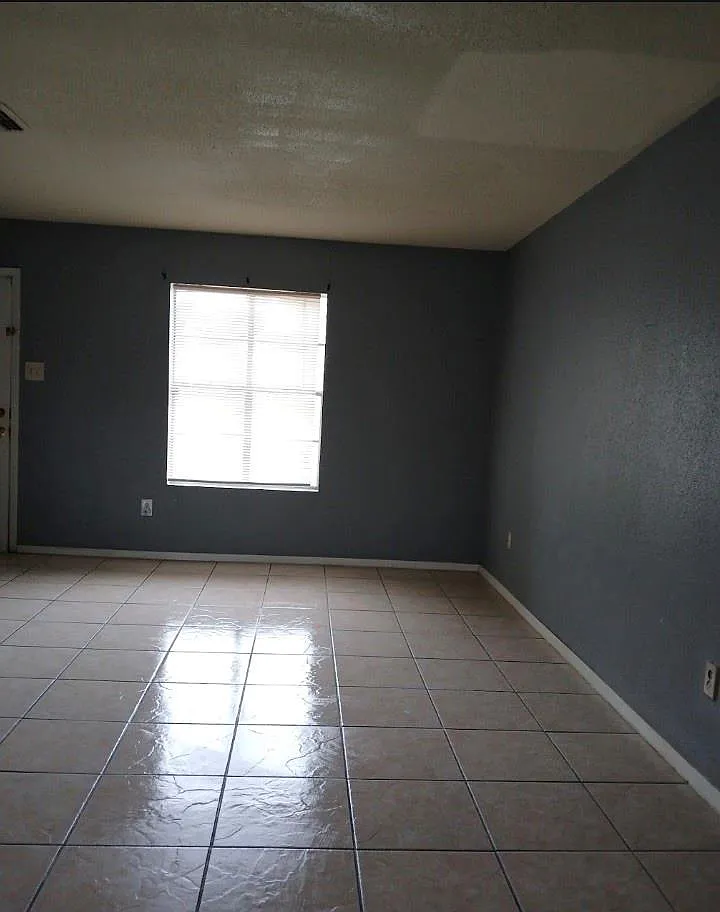 2 bed, 2.5 bath, 1188 sqft, $1,350 — Photo 3