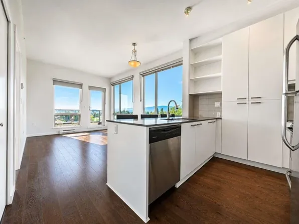 20331 Dewdney Trunk Rd #403, Maple Ridge, BC V2X 3C9