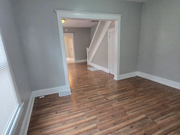 3rd image of 1020 N Ewing St
