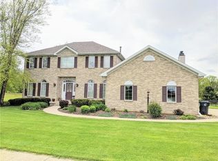 345 S Henderson St, Mt Zion, IL 62549