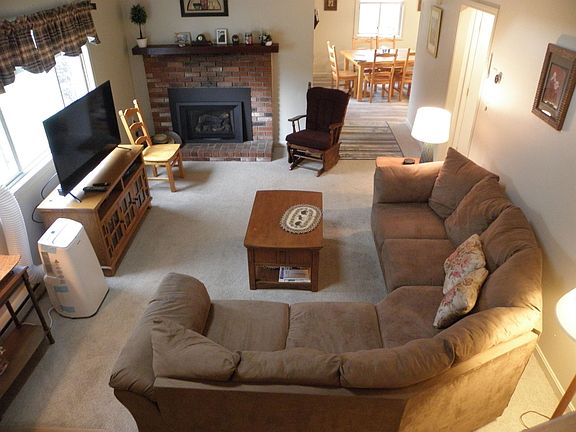 3rd image of 9 Jefferson Dr #53