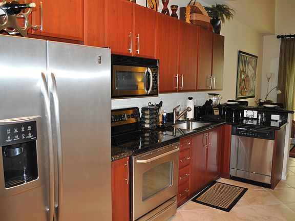 2nd image of 403 S Sapodilla Ave APT 103