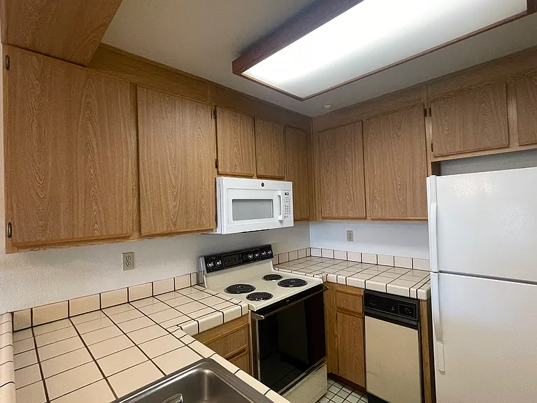 1201 Alta Vista Dr #206 — Photo 5