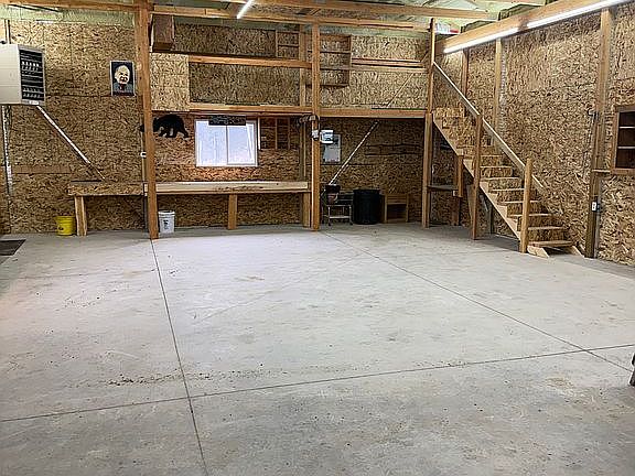 3rd image of 2209 Ruby Gulch Rd