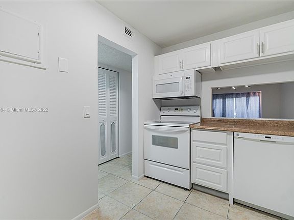 4th image of 1891 SW 81st Ave APT 103