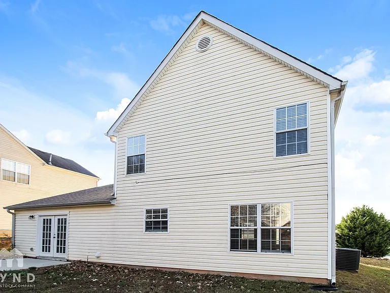 5838 Waggoner Ct — Photo 15