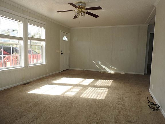 5th image of 92 Pebble Creek Dr