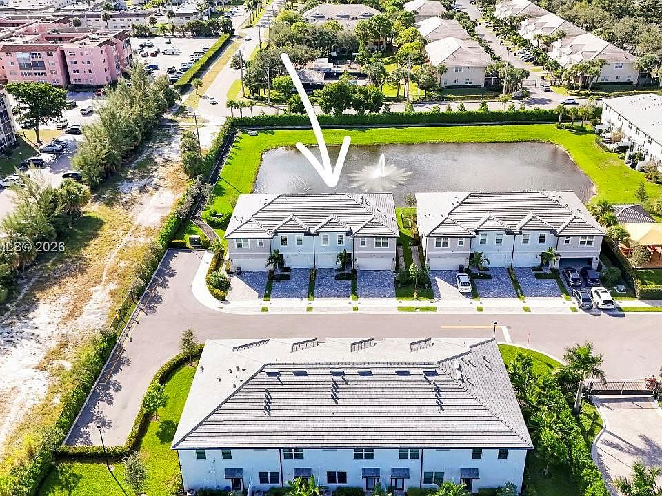 1st image of 2913 Olivia Ave