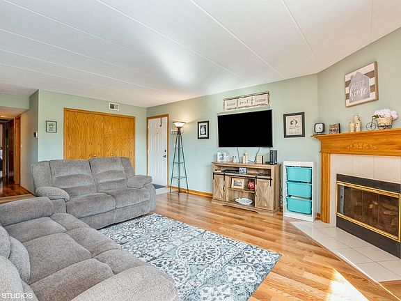 5th image of 5820 W College Dr #2F
