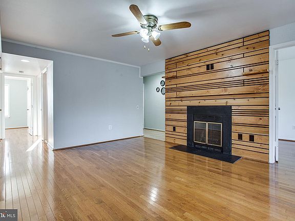 3rd image of 20237 Shipley Ter APT 202-4C