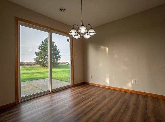 5th image of 2901 Topaz Dr