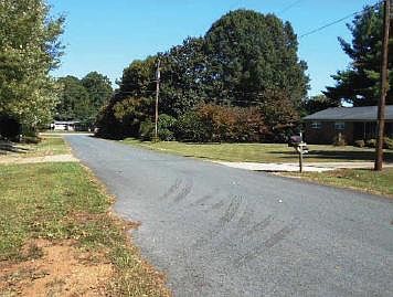 2nd image of 6245 Southern Ln