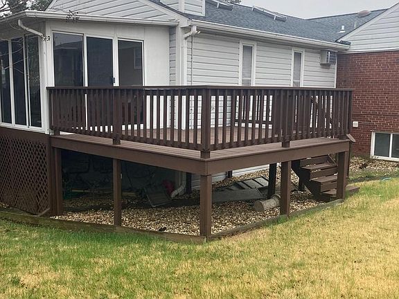3rd image of 6006 Bedford Ln