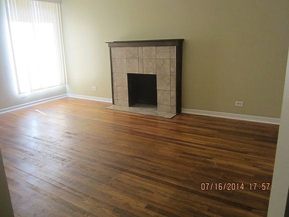 3rd image of 5720 S Michigan Ave #1N