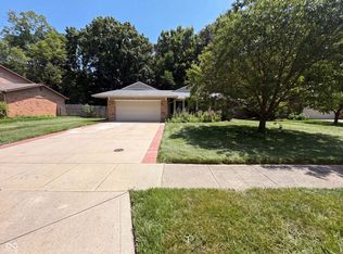 8223 Taunton Rd, Indianapolis, IN 46260