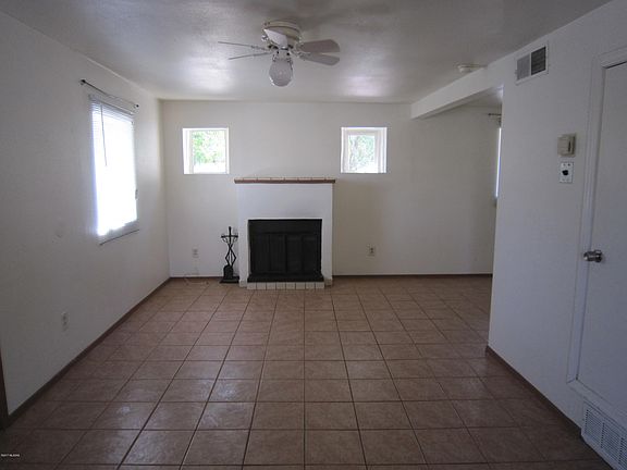 4th image of 2727 E Water St