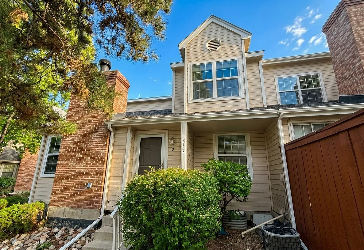 3 bed, 1727 sqft, $2,240 — Photo 1