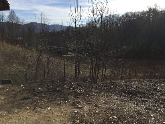 2nd image of 814 Clarence Stout Ln