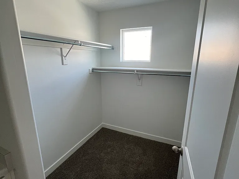1868 N Blue Iris Ave — Photo 30