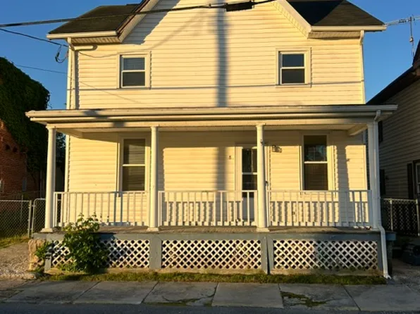 8 Elger St, Union Bridge, MD 21791
