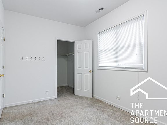 5th image of 2902 N Hoyne Ave #3
