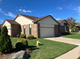 26233 Annagrove Ln, Chesterfield, MI 48051
