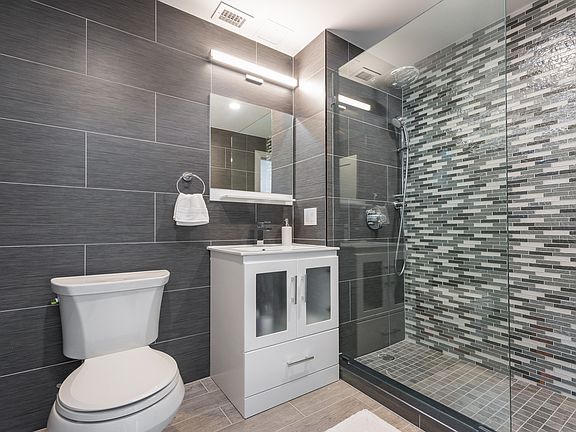 3rd image of 14-11 31st Ave #3R