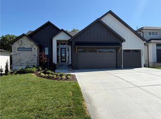 15301 W 162nd St, Olathe, KS 66062