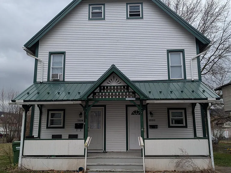 1531 Scott St — Photo 1