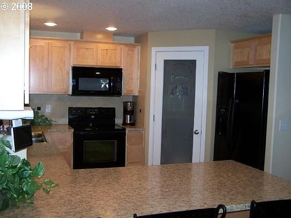 3rd image of 4410 NE 135th Ct