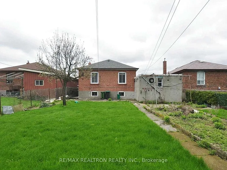 17 Crosland Dr #MAIN FL — Photo 19