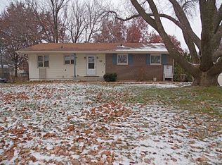 210 Thomas Dr, Marshalltown, IA 50158