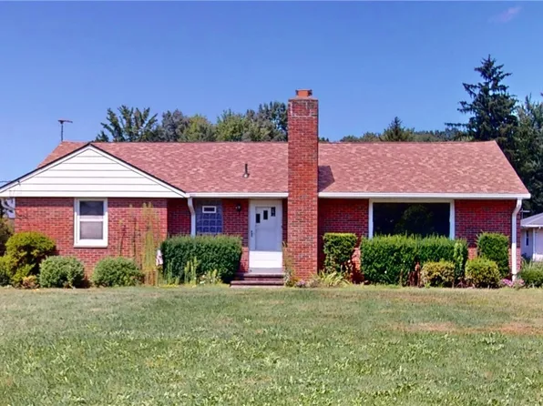 34615 Pettibone Rd, Solon, OH 44139