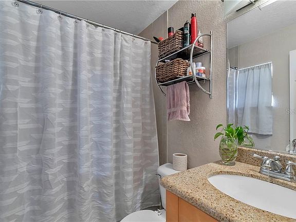 4th image of W 3914 Neptune St #4