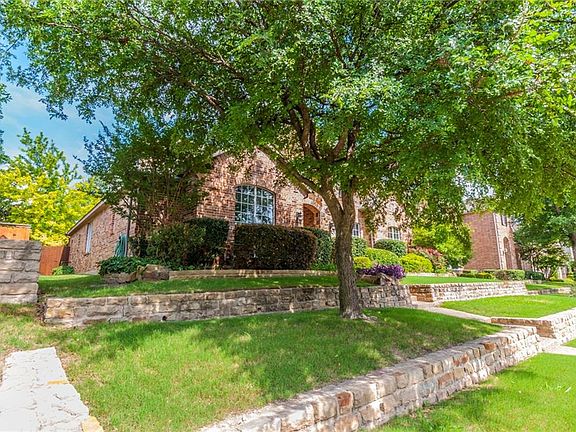 3rd image of 6862 Valley Brook Dr