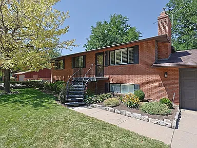 3 bed, 2150 sqft, $2,750 — Photo 2