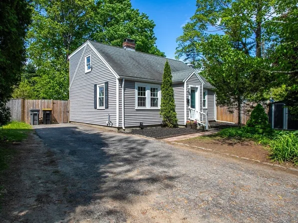 112 Salem End Rd, Framingham, MA 01702